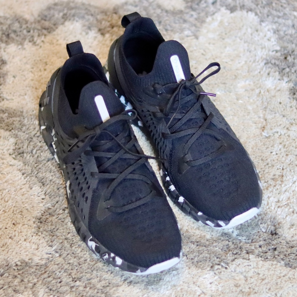 UA HOVR Phantom RN - Mens SZ 10.5